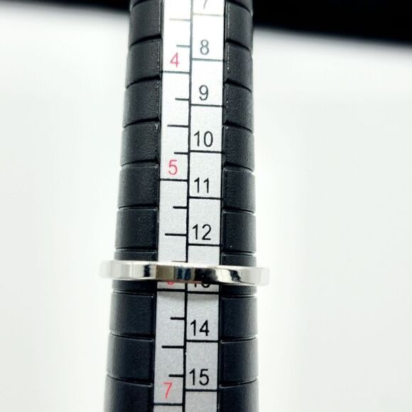 Silver amethyst diamond ring - Picture 5 of 10